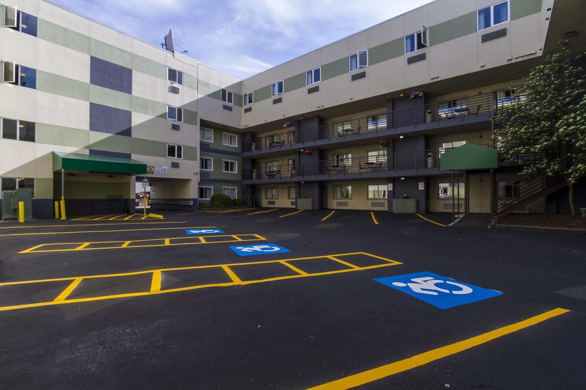 Guesthouse Inn & Suites Anchorage Inn Extérieur photo